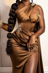 Elegante vestido de fiesta de satén estilo sirena sin mangas hasta el suelo con abertura